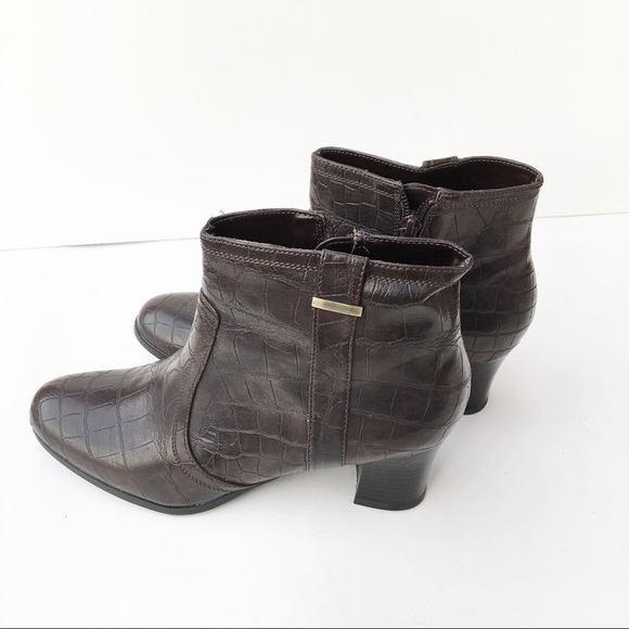 naturalizer barita bootie